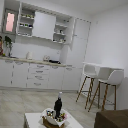 Daire T&m, Sa Parkingom Obrenovac (Belgrade)